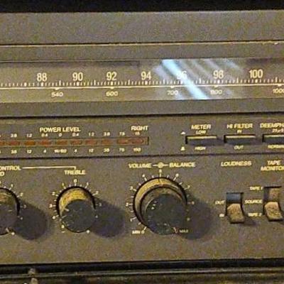 Vector Research FM/AM STEREO RECEIVER