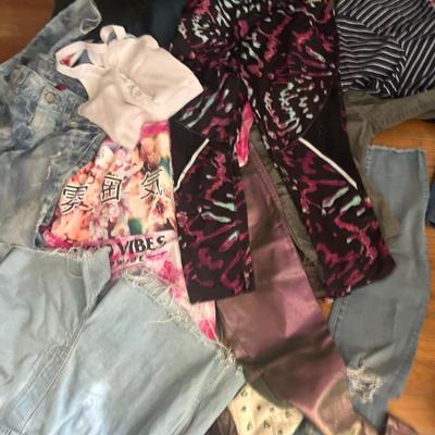 Sale Photo Thumbnail #47