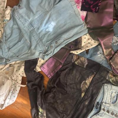 Sale Photo Thumbnail #45