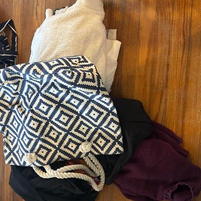 Sale Photo Thumbnail #710