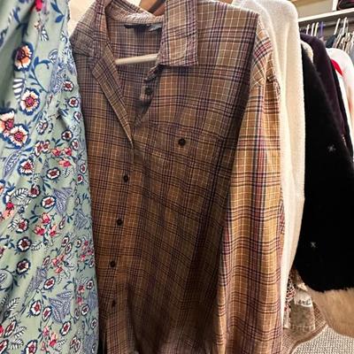 Sale Photo Thumbnail #425