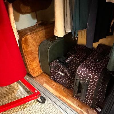 Sale Photo Thumbnail #399