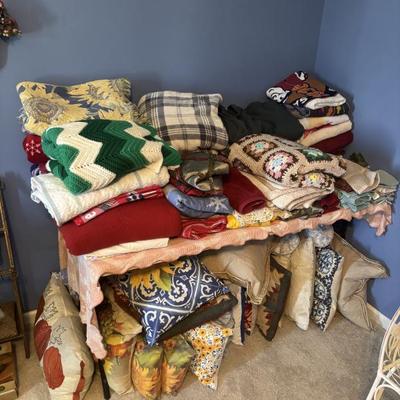 Sale Photo Thumbnail #378