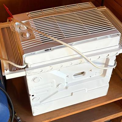 Frigidaire Window air conditioner unit