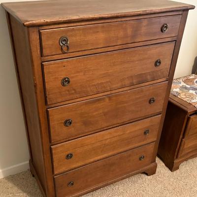 5-Drawer Wood Dresser