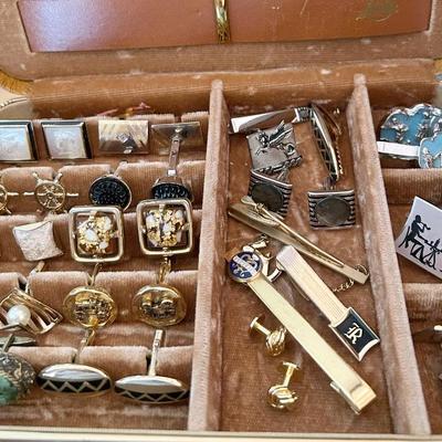 Sale Photo Thumbnail #25