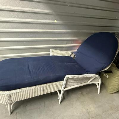 White Wicker Chaise Lounge with Navy Blue Cushions