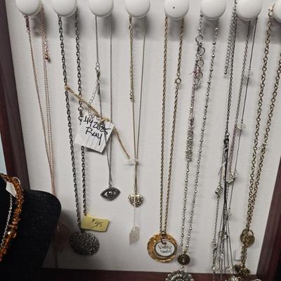 Sale Photo Thumbnail #988