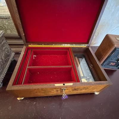 Sale Photo Thumbnail #393