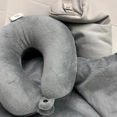 Upgrade Your Travel Game with this Premium Comfort Set!