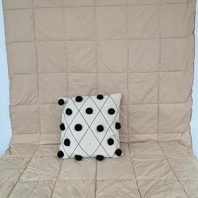Cozy Diamond Pom-Pom Pillow & Quilted Blanket