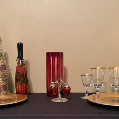 Little Taste Of Red & Gold