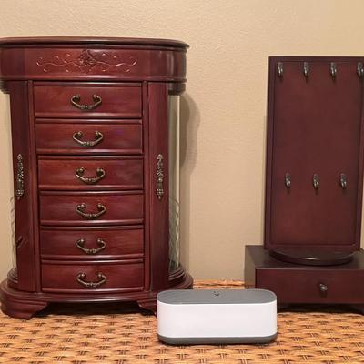 Somewhere To Put Your Jewelry !