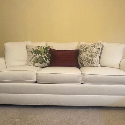 Ethan Allen Sofa With Pillows