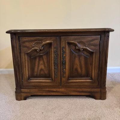 Thomasville Furniture Spanish Mediterranean Accent Table