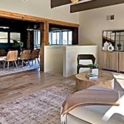 Sale Photo Thumbnail #183: Vintage rouge 8x10