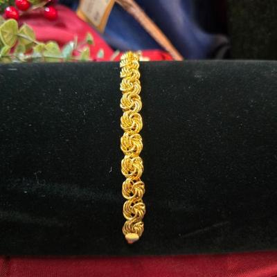 Sale Photo Thumbnail #243