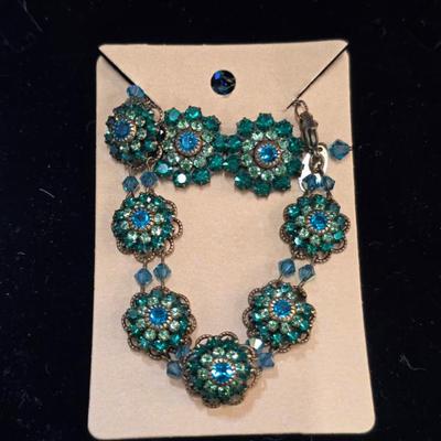 Sale Photo Thumbnail #319