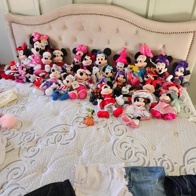 Sale Photo Thumbnail #64: Minnie Mouse Stuff Animals