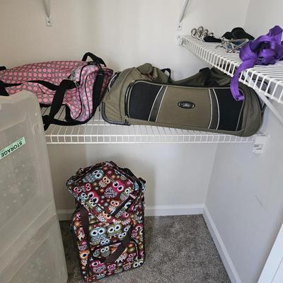 Sale Photo Thumbnail #47: Various Luggage