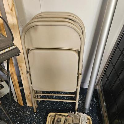 Sale Photo Thumbnail #13: Flding Chairs