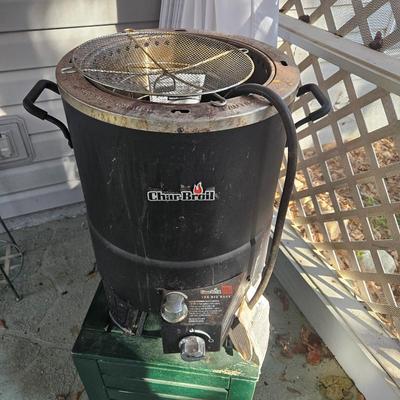 Sale Photo Thumbnail #134: CharBroil infared Turkey Cooker