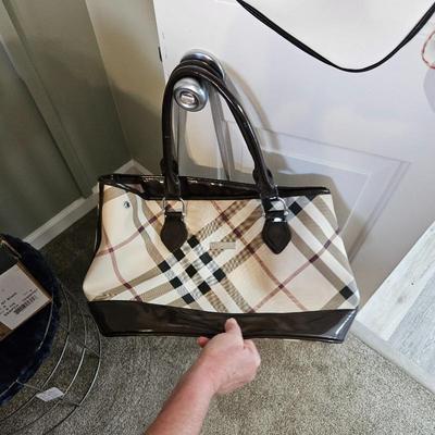 Sale Photo Thumbnail #150: Burberry Purse