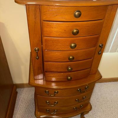 Sale Photo Thumbnail #22