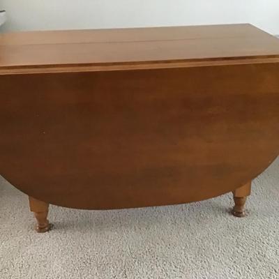 Early American Maple Drop-Leaf Dining Table