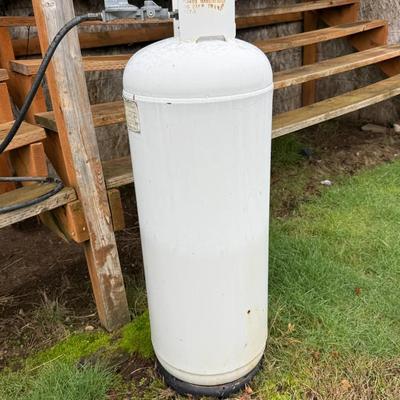 60 Gallon Propane Tank - Full
