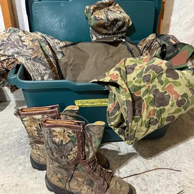 Hunting Outerwear Gear Lot – Camo Jackets, Pants & Bibs with Danner Gore-Tex Boots (Men’s 11)
