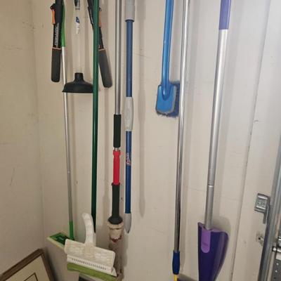 Sale Photo Thumbnail #90