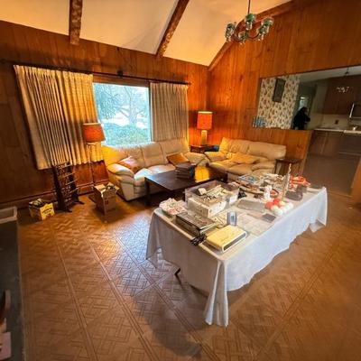 Sale Photo Thumbnail #16