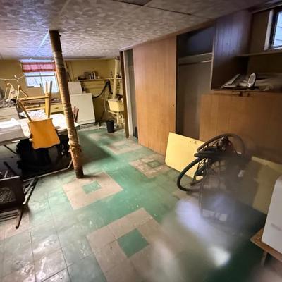 Sale Photo Thumbnail #25