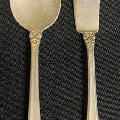 International Sterling Prelude Teaspoon And Spread Knife 