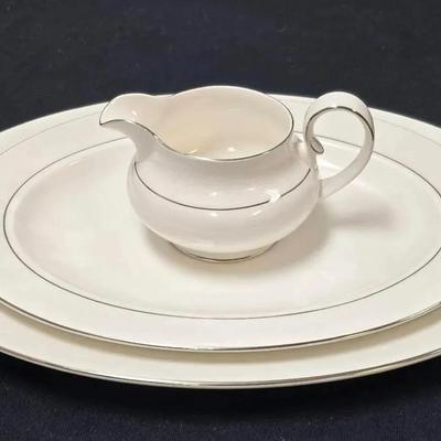 Vintage ROYAL DOULTON Lace Point English Fine Bone China Oval Platters & Gravy Boat W/Platinum Trim 