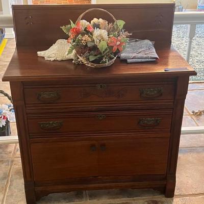 Sale Photo Thumbnail #3