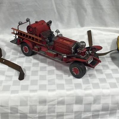 Vintage Style Model Fireman’s Hats & Model Firetruck 