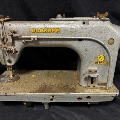 Dürkopp Industrial Sewing Machine (1970s)
