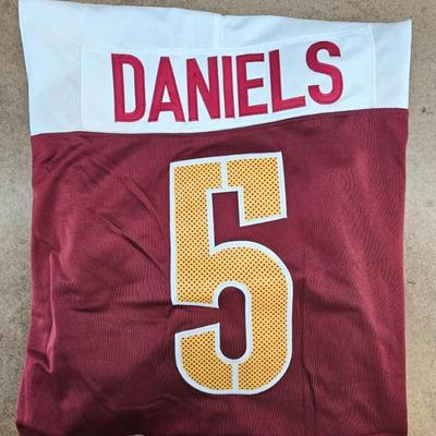 Sale Photo Thumbnail #189