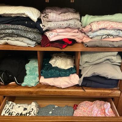 Women’s Mixed Lot Pajamas And Loungewear Size L To XXL