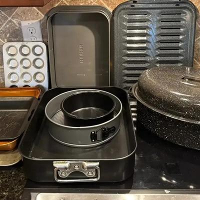 Mixed Lot of Pans and Skillets 