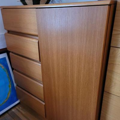 Sale Photo Thumbnail #319