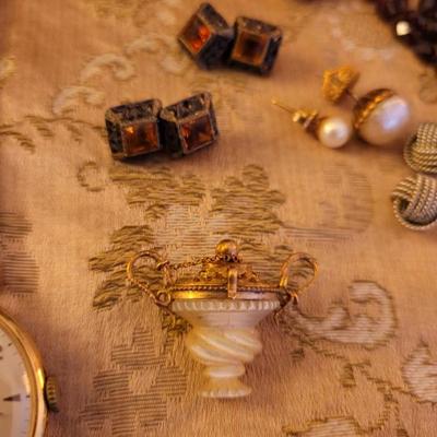 Sale Photo Thumbnail #120