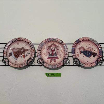 BO342 Christmas Angel Collector Plates 
