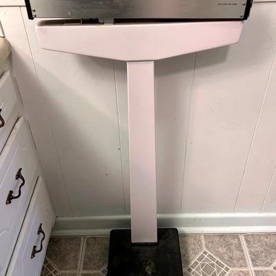 BO160 Health O Meter Doctor's Scale