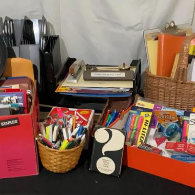 BO318 Office Supplies Deluxe
