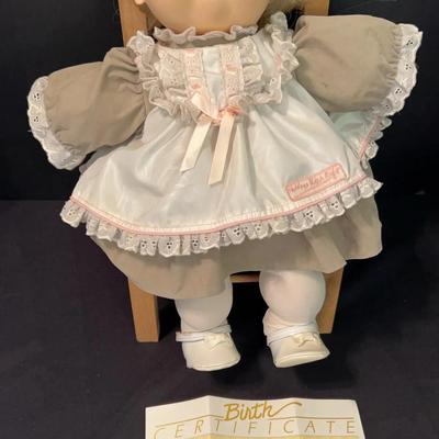 BO116 Cabbage Patch Kids Doll 