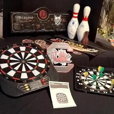Game Room Décor & Dartboard Collection with Billiards Wall Plaque and Bowling Pins