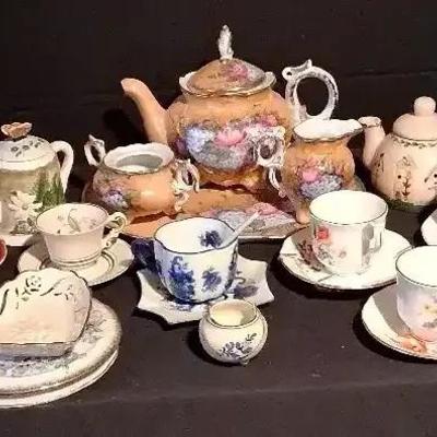 Lenox Heart Dish, Queen’s Fuchsia Teacups & Decorative Tea Service Collection